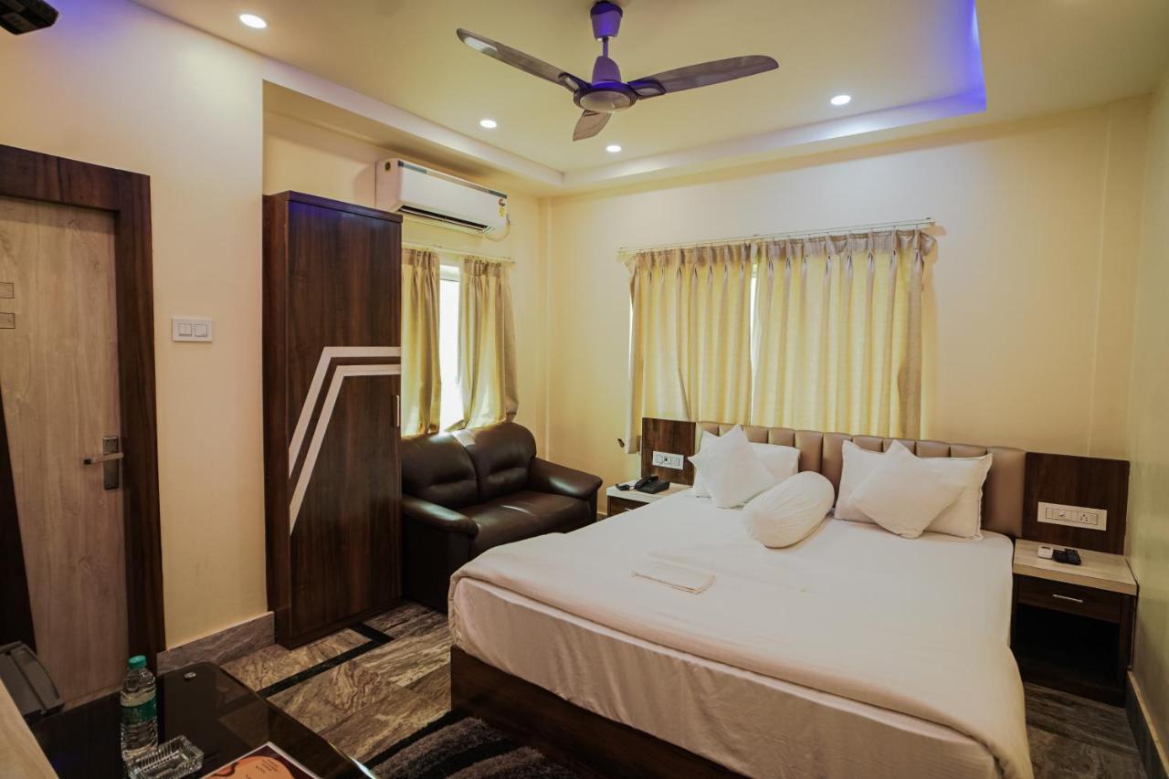 Silver Sand Eco Resort !! Beachfront !! With Biggest Pool And Huge Open Area !! Ideal For Weddings !! Couple Friendly !! Mandarmani Exterior foto