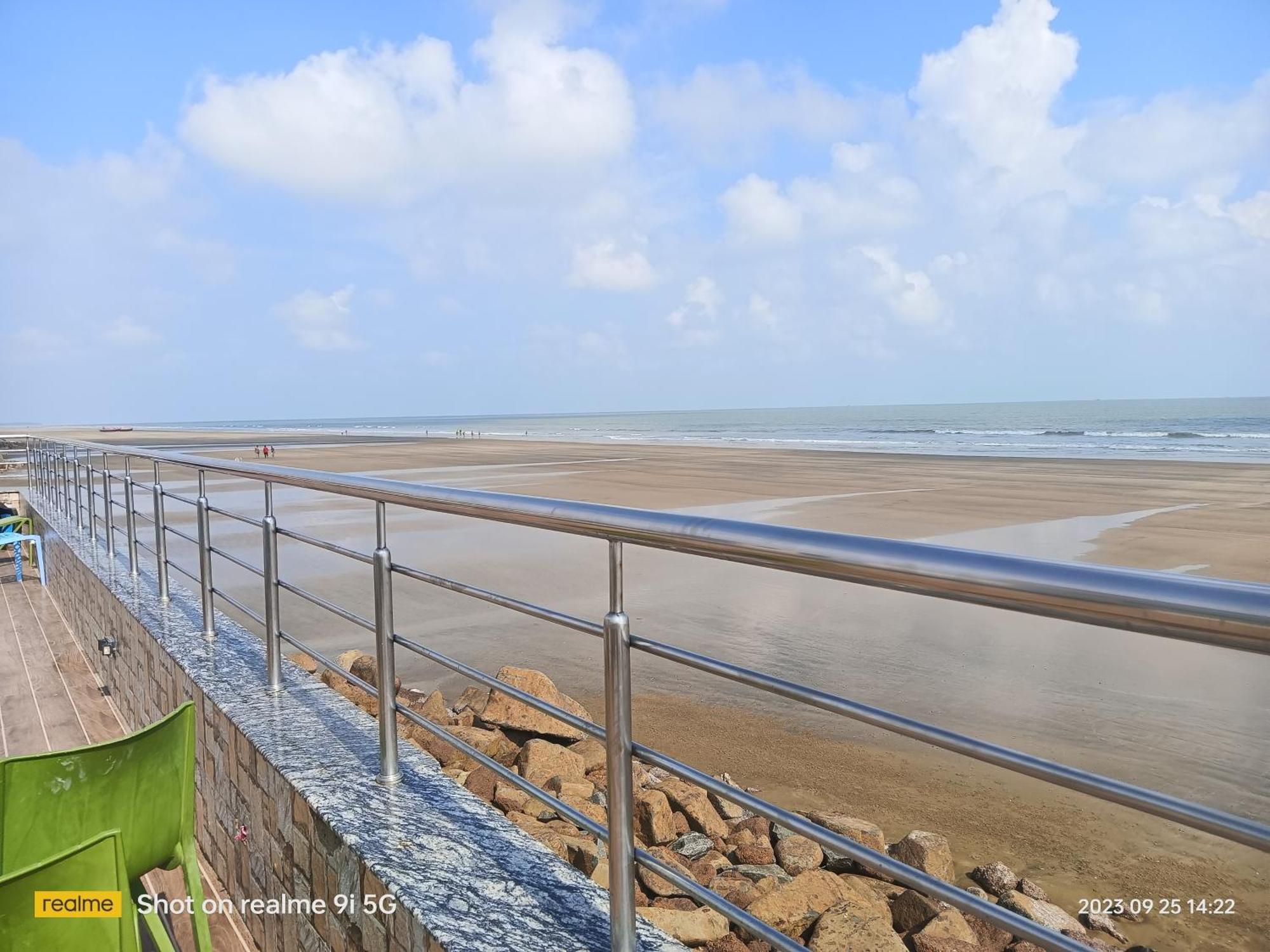 Silver Sand Eco Resort !! Beachfront !! With Biggest Pool And Huge Open Area !! Ideal For Weddings !! Couple Friendly !! Mandarmani Exterior foto